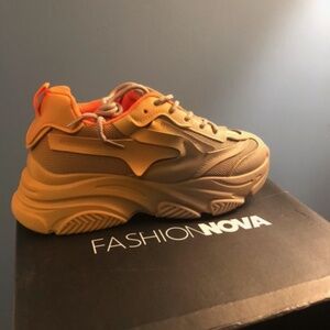 Chunky two toned sneakers